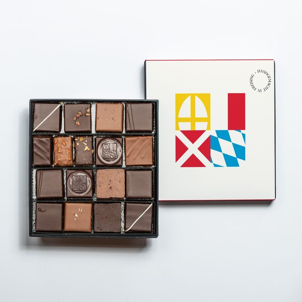 Pralinenschachtel mit Banderole